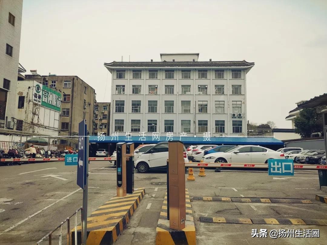 紧靠文昌阁却风光不再？！这两家陪扬州人长大的老牌商场，如今…