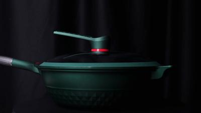 煎蛋不用油的平底锅,煎蛋不用油可以做吗