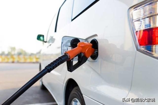 摩托车加油太满燃油进碳罐,加油过满为什么会对碳罐造成伤害