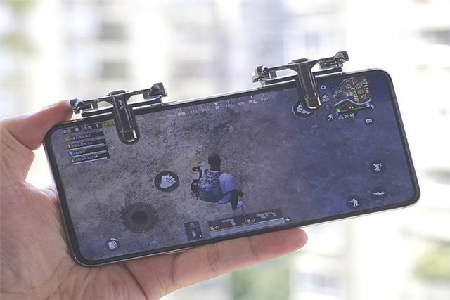 吃鸡神器自制简单不用冰棍,自制刺激战场四指操作吃鸡神器