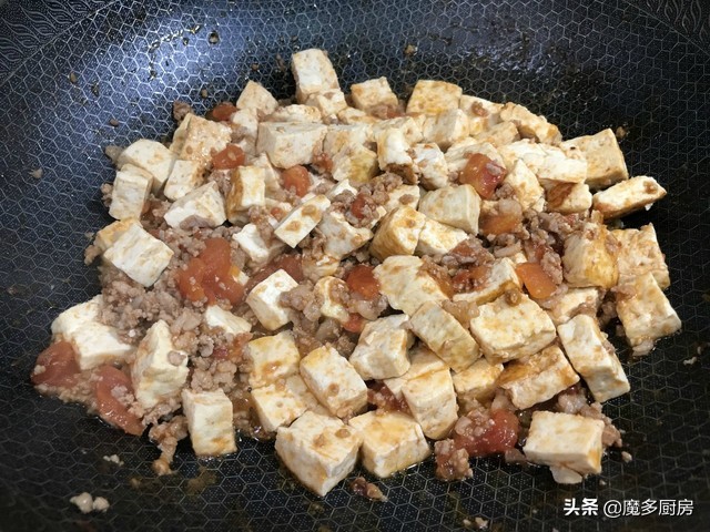 豆腐一炒就碎了是怎么回事,豆腐一煎就散