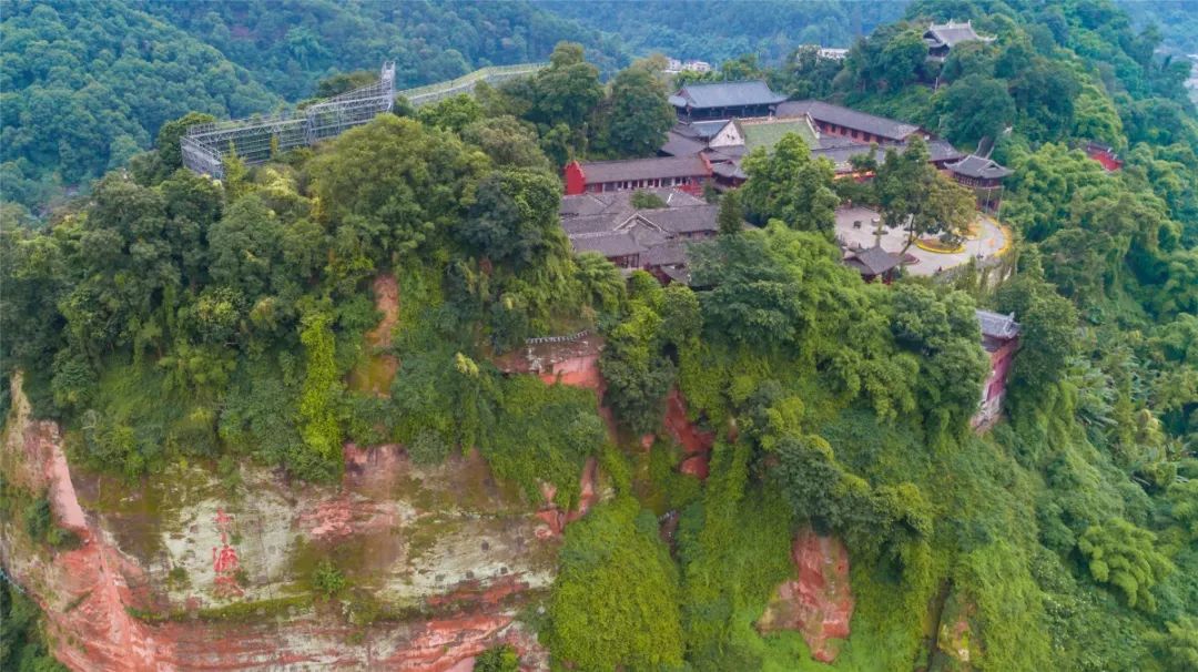 大年初一云游乐山大佛,观光乐山大佛