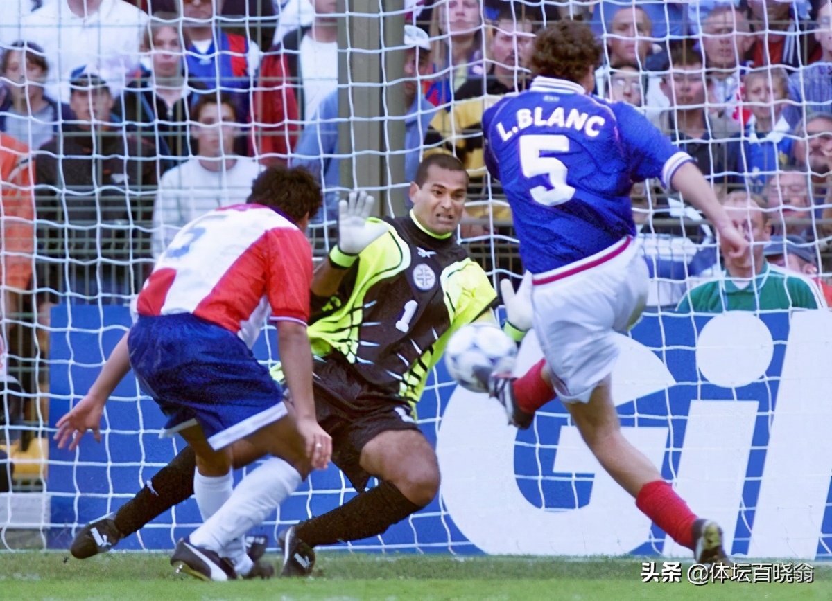 身为门将他进67球!体重近200斤脾气火爆,曾冲卡洛斯脸吐痰