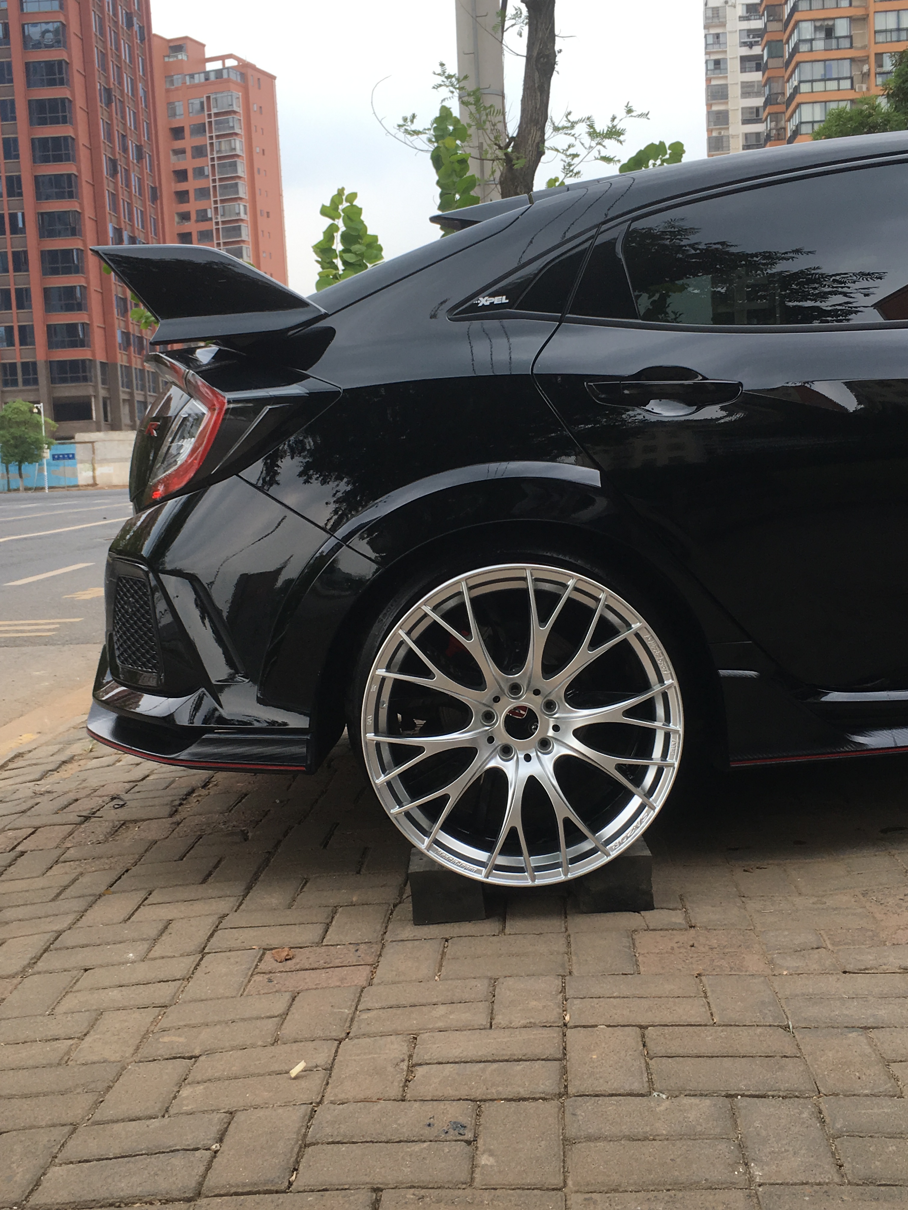 马自达阿特兹改装airbft气动避震,15年马自达阿特兹改装大包围