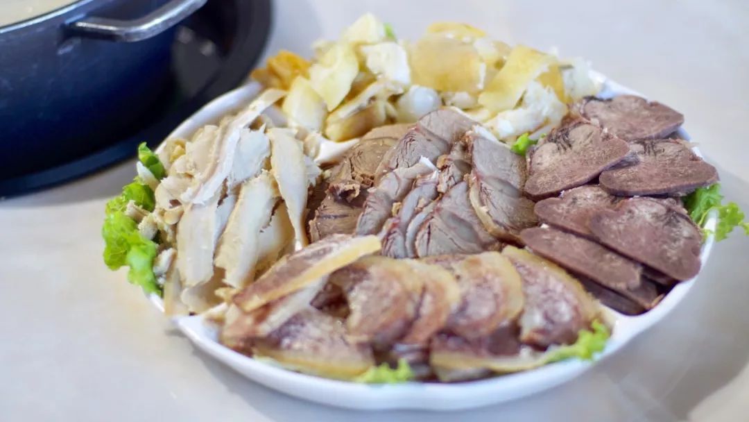 *疆新**早餐美|三步一娜扎，五步一热巴