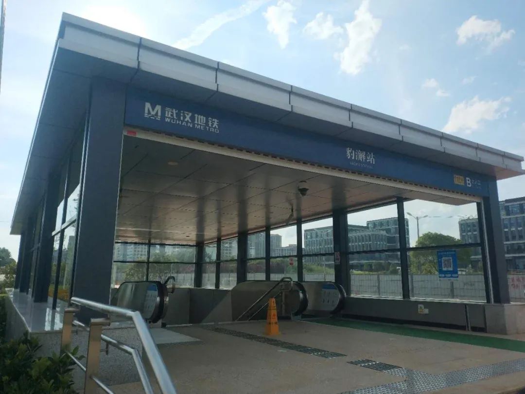 开挂了！比肩世界的爆款区域利好多到数不清！一般人已高攀不起