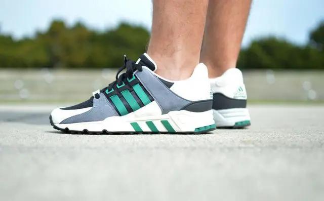 摆地摊卖假阿迪耐克会被判刑吗,售卖假冒阿迪达斯耐克判刑多少年