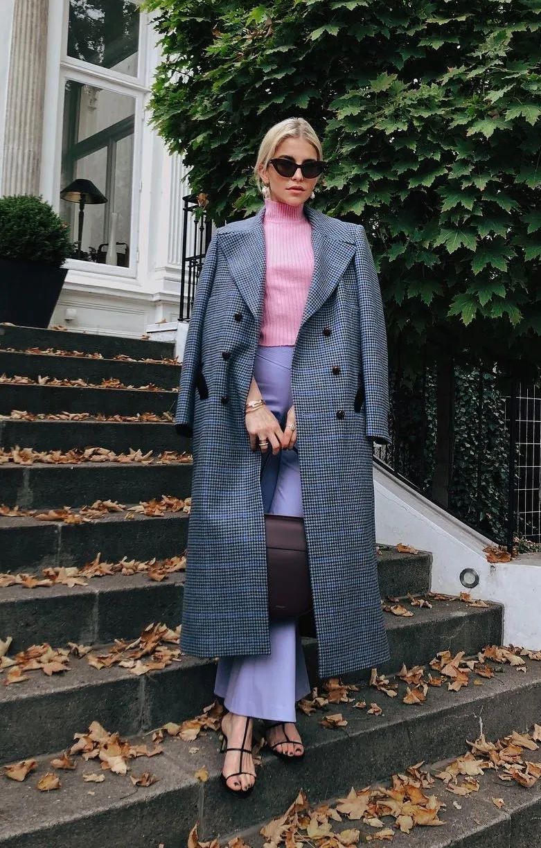 你还在买这么贵的大衣吗,买了件比较贵的大衣有些后悔