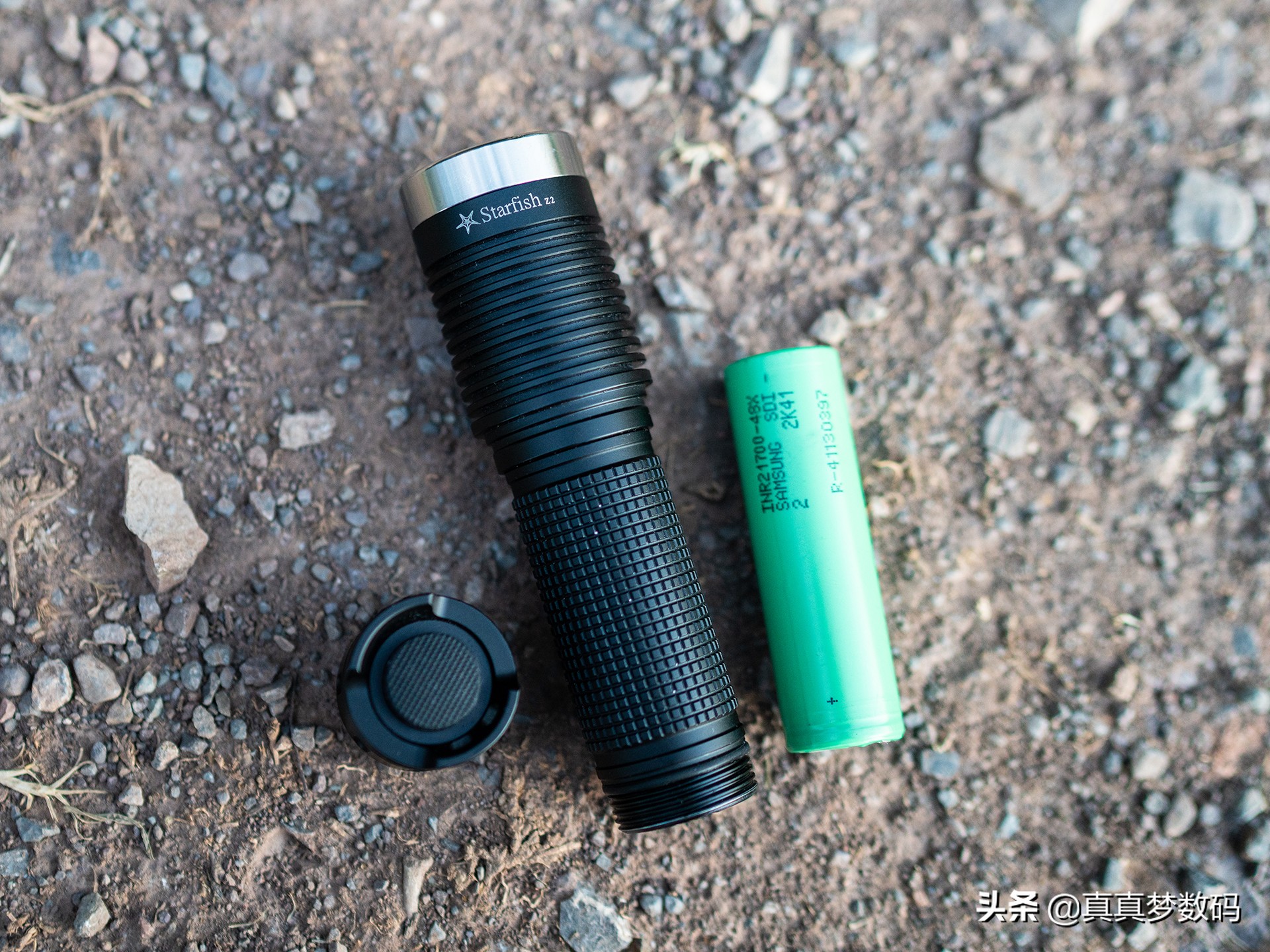 2021强光手电选购经验篇一:盘点我的高性价比强光手电筒