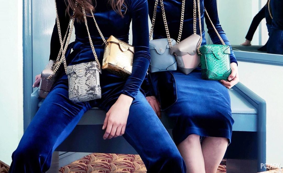 满街trainer,coach包哪款最经典百搭