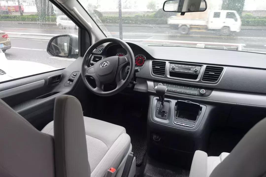 大通g10都有哪些小毛病 (大通g10耐用性如何)