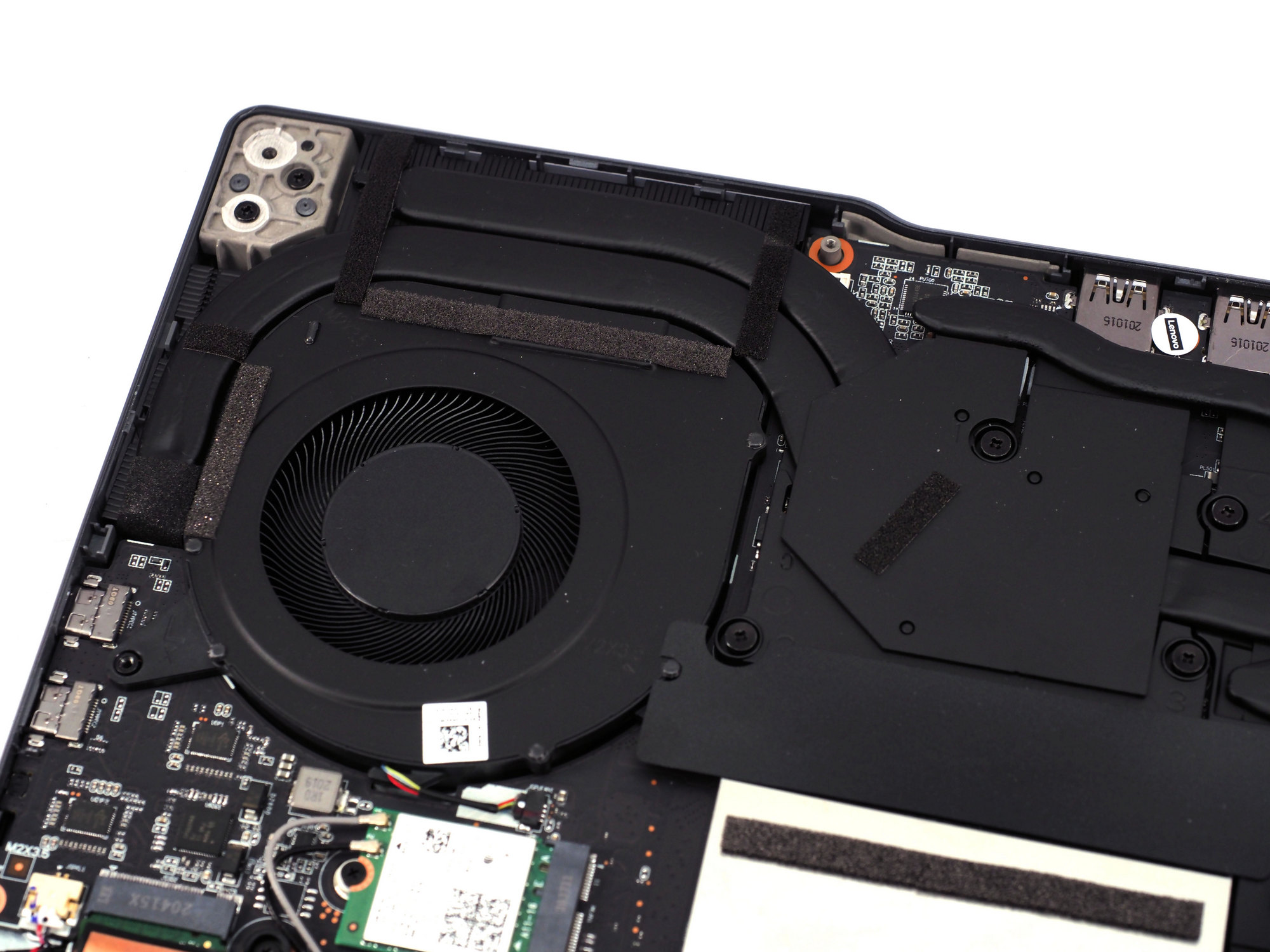 联想拯救者r9000p游戏本全面评测,轻薄电竞本联想拯救者r9000x