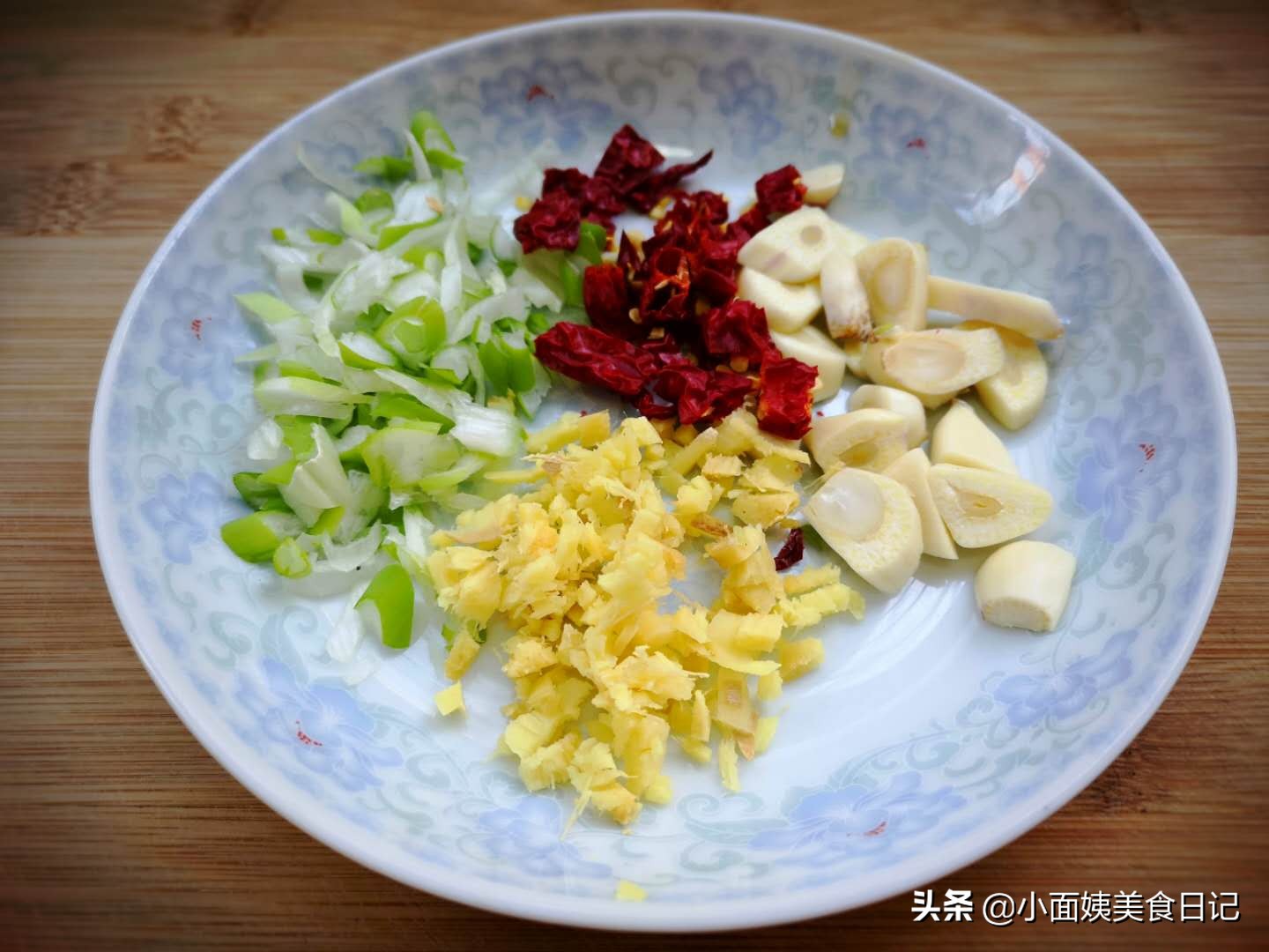 春天这菜贵点也值鲜香爽脆,春天这个菜便宜又营养