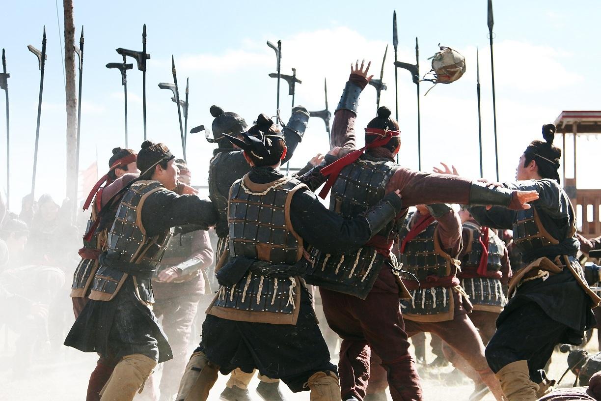 古代足球蹴鞠简单踢法,宋朝踢蹴鞠