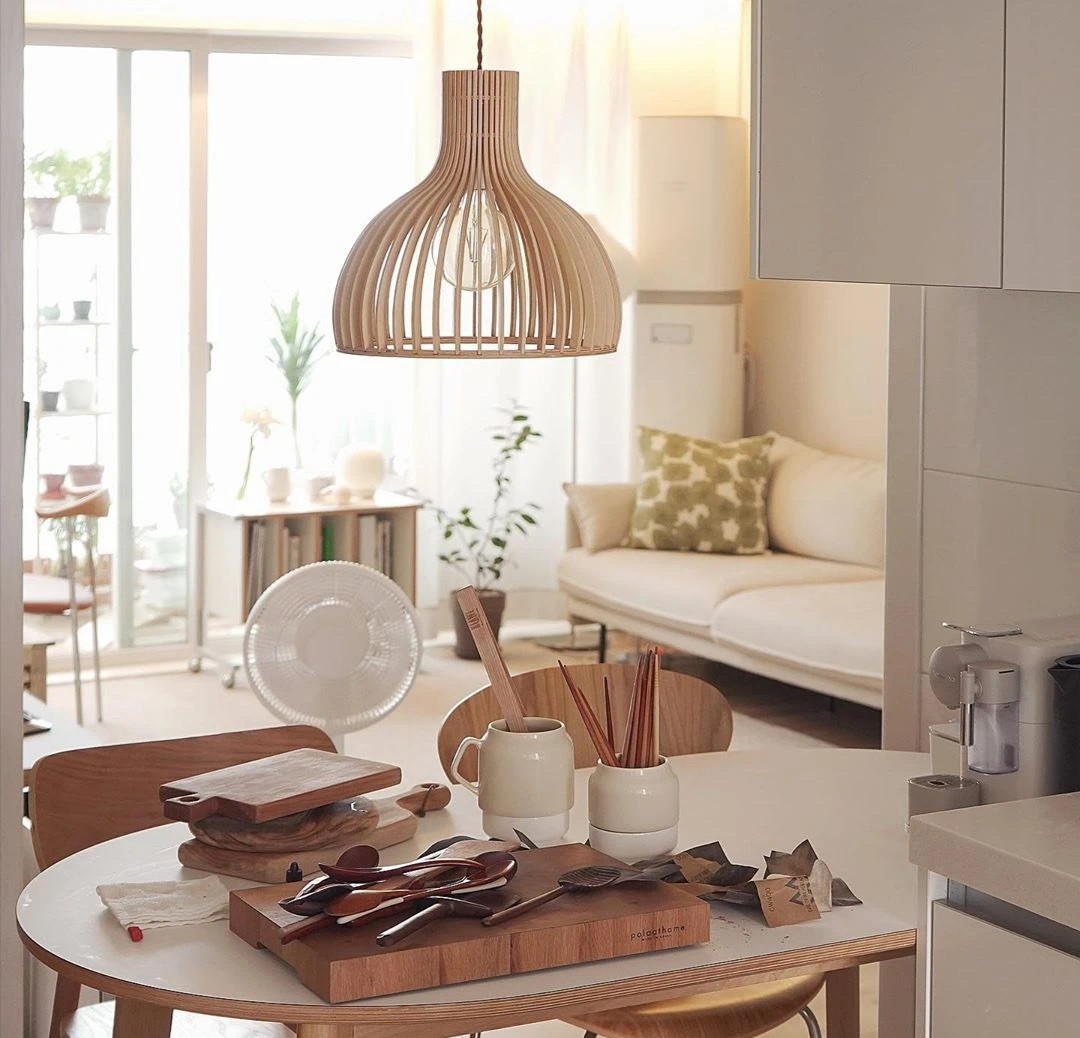 会做饭也会收拾，米白原木色，简简单单不凌乱，收住一家人的心