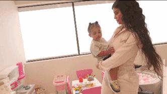 22岁身价70亿的传奇人生,22岁白手起家年收入70亿