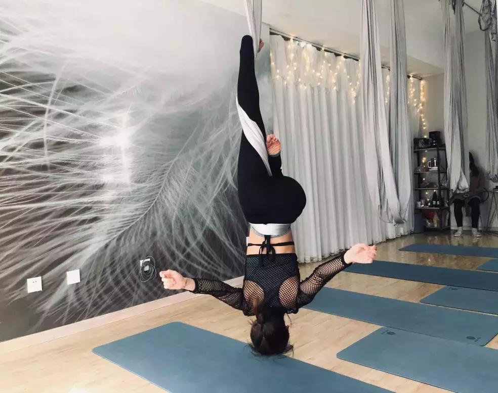 沈阳瑜伽私教,沈阳空中弹力瑜伽