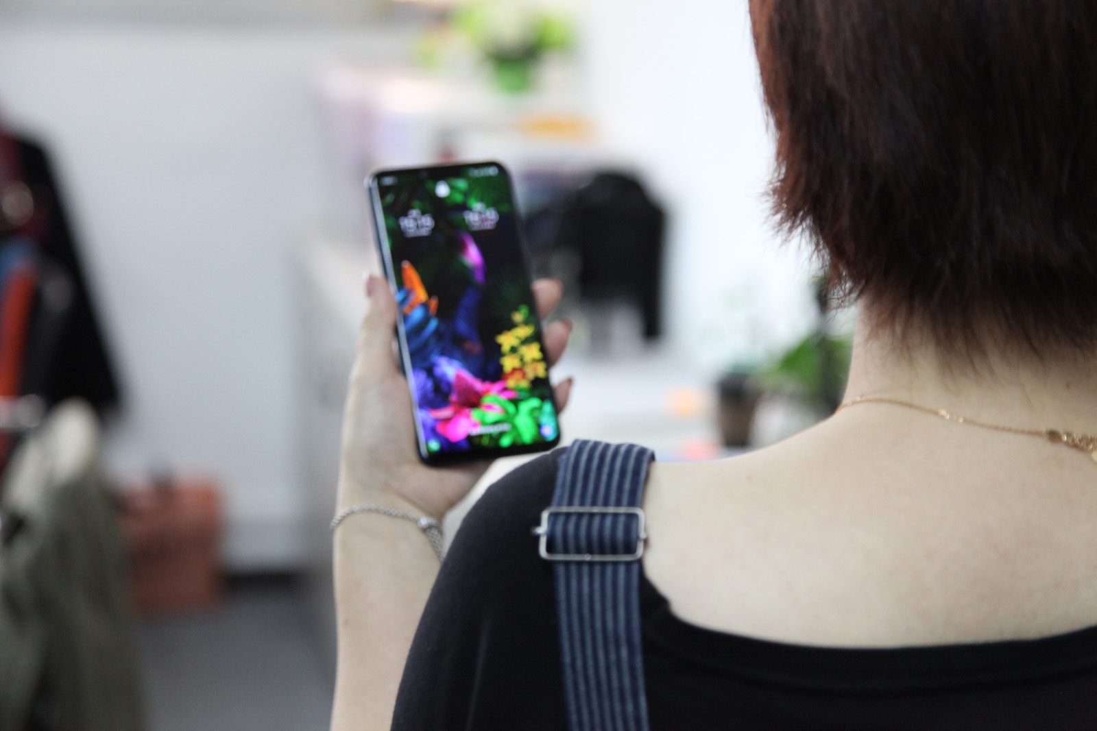 lgg8thinq屏幕显示效果,lgg8thinq总成