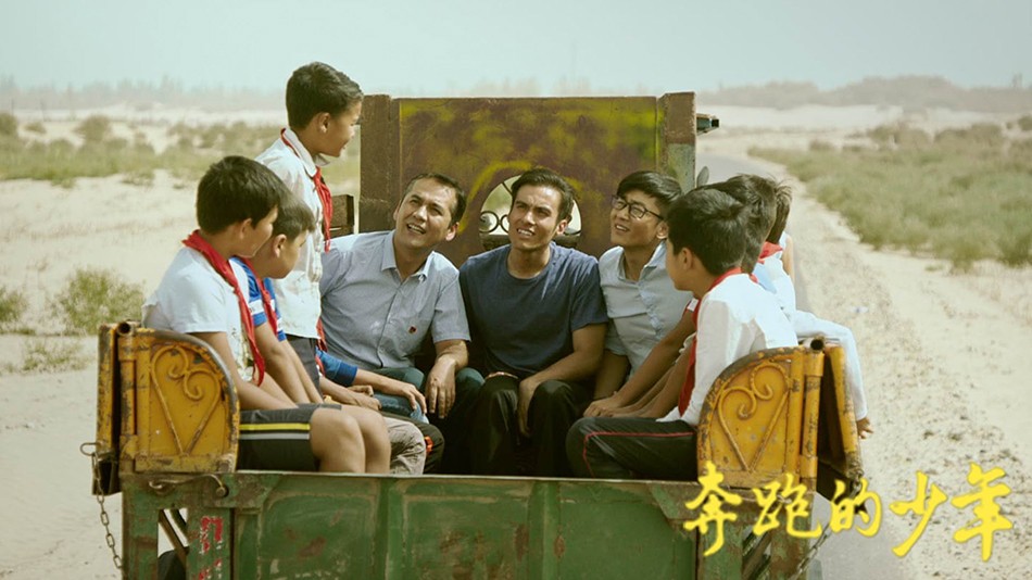 暖心电影，足球要从小抓起，再苦再累也要让孩子冲出去