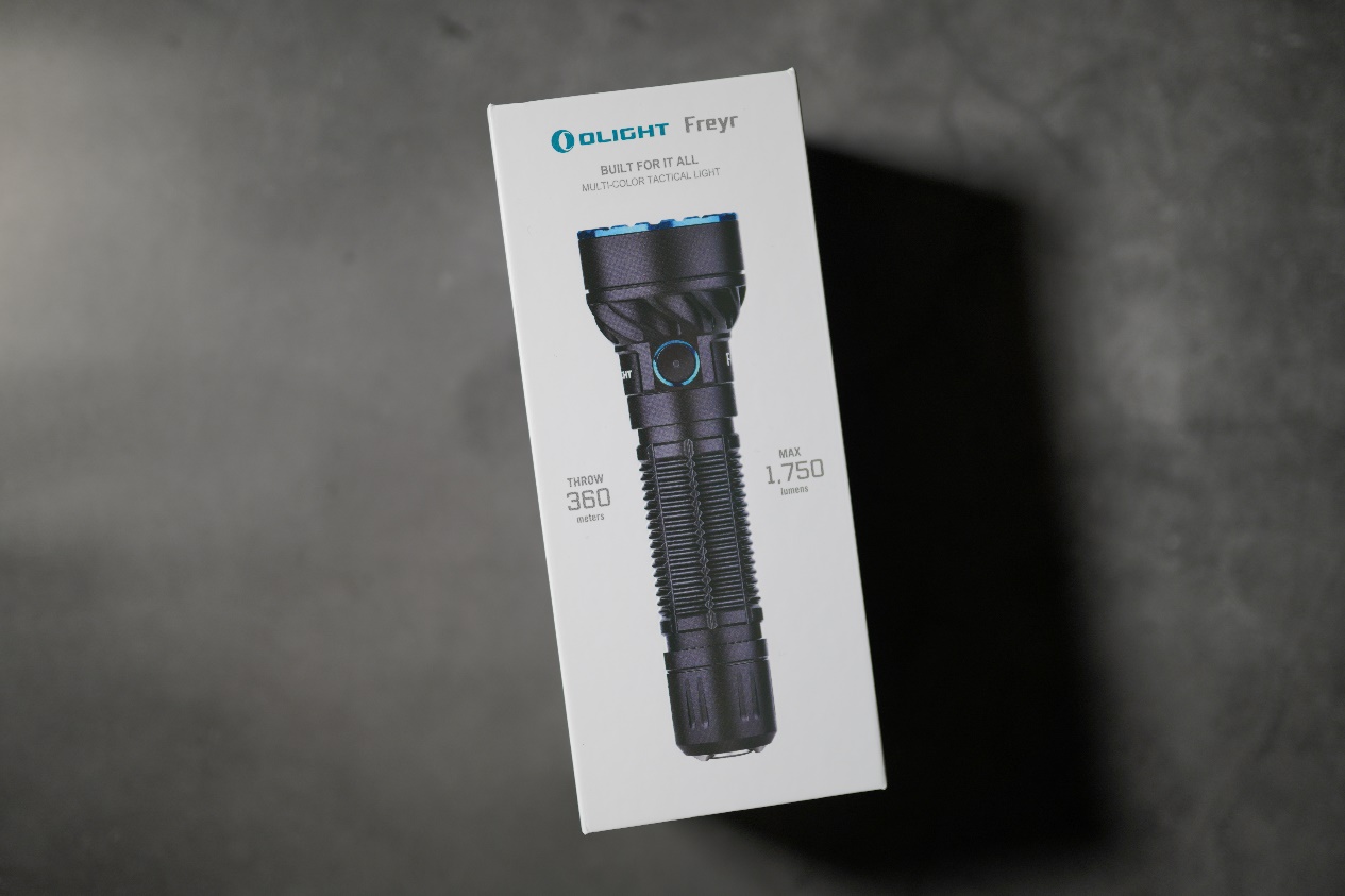 战术强光手电光源,战术型强光手电亮一下就不亮了