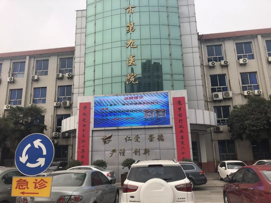 财源滚滚随春到春联怎么贴,春联福气满满财源滚滚