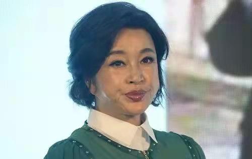 10位被整形毁掉的女星,被整容毁掉的女明星