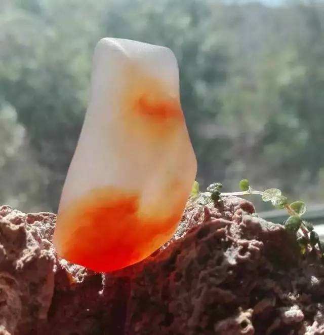 为什么玉石有水头,玉石原石水头是什么