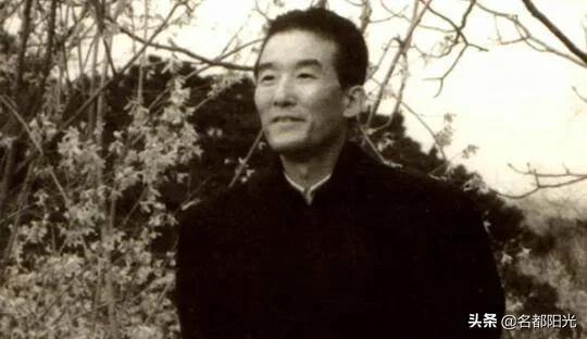 邓拓杂文集和诗词集,邓拓的杂文集和诗词集