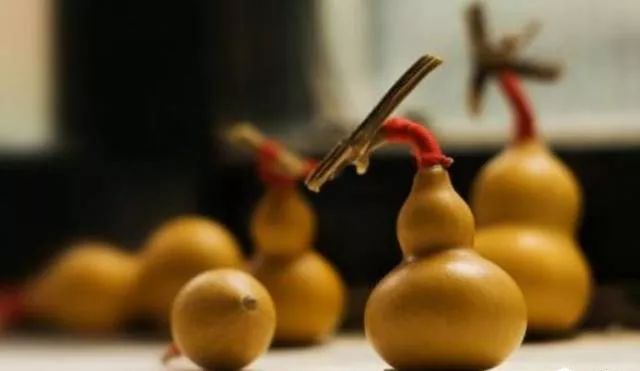 盘文玩葫芦变枣红要多长时间,文玩葫芦每天盘多久最好