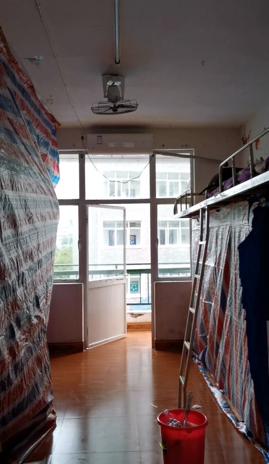 奋战疫情一线的医护们,抗击疫情奋战一线医护