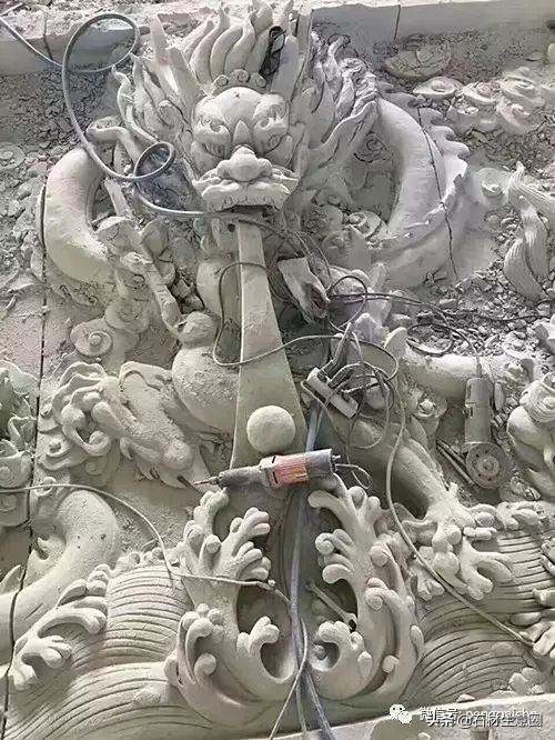 龙的传人对应词,龙图腾寓意