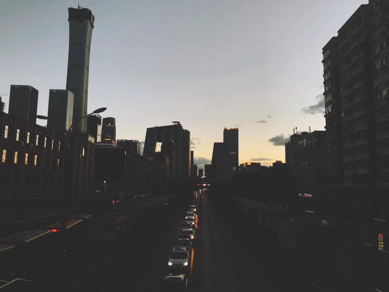 味蕾*击狙**!隔离在家过元宵,点了必胜客配汤圆