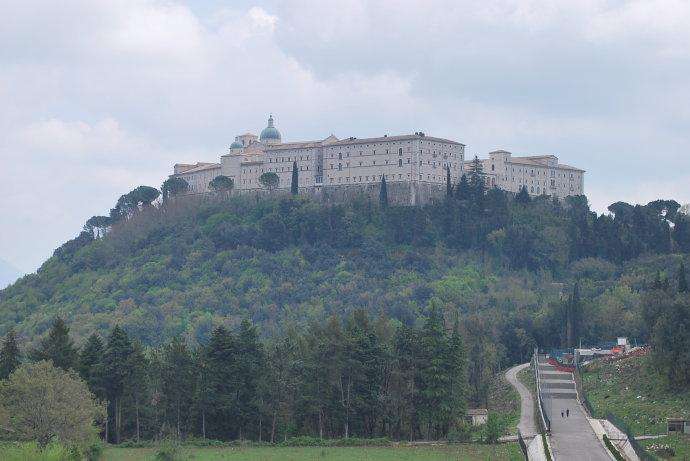 黑暗的中世纪宗教,黑暗的中世纪的教会