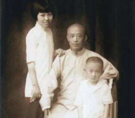 本是讽世之作,却成*场官**教材,《厚黑学》的走红,让他啼笑皆非