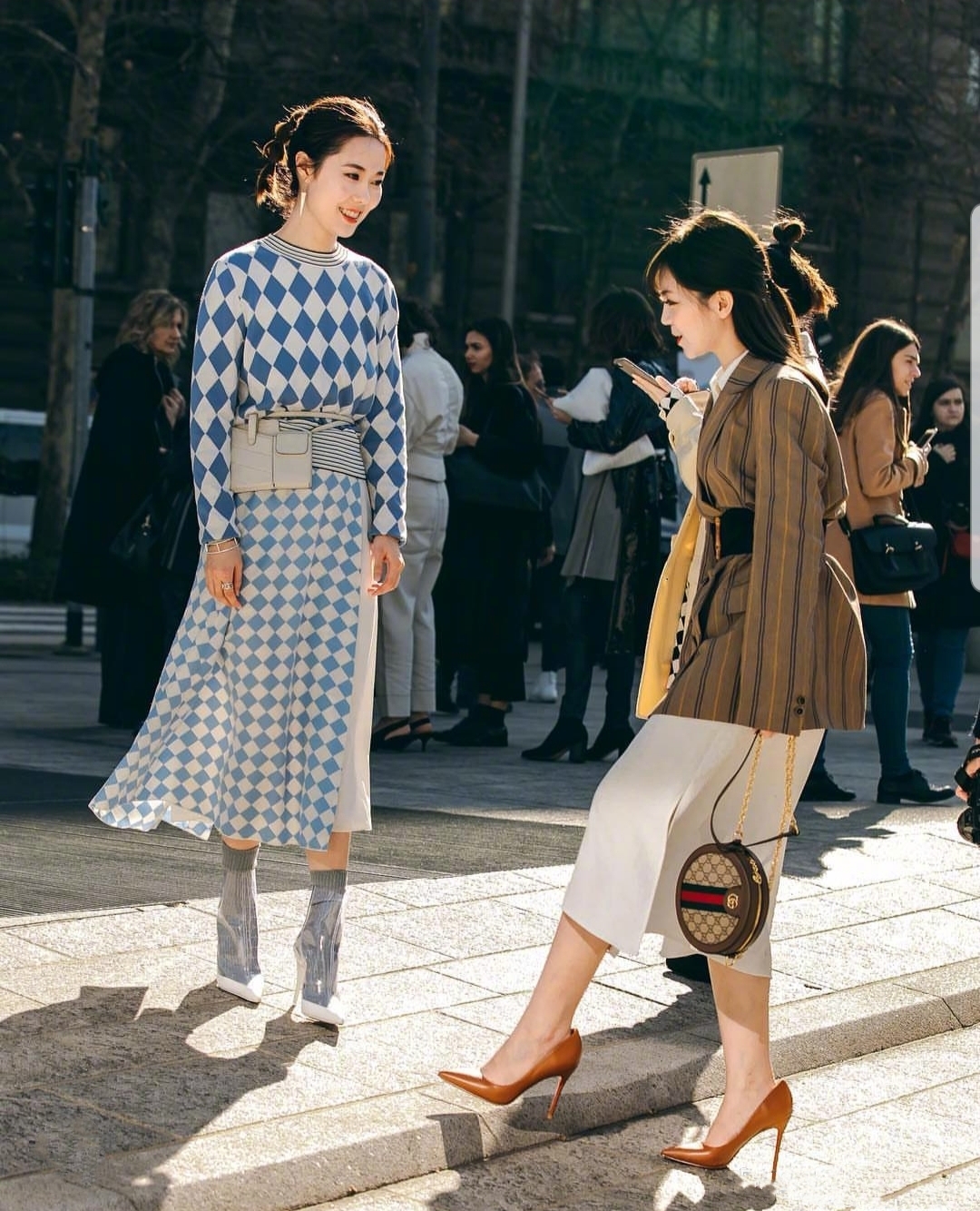 韩国街头穿搭秋冬,韩国时尚博主穿衣搭配秋冬