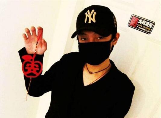 斗鱼2019年年度十大巅峰主播,19年斗鱼10大巅峰主播都是谁