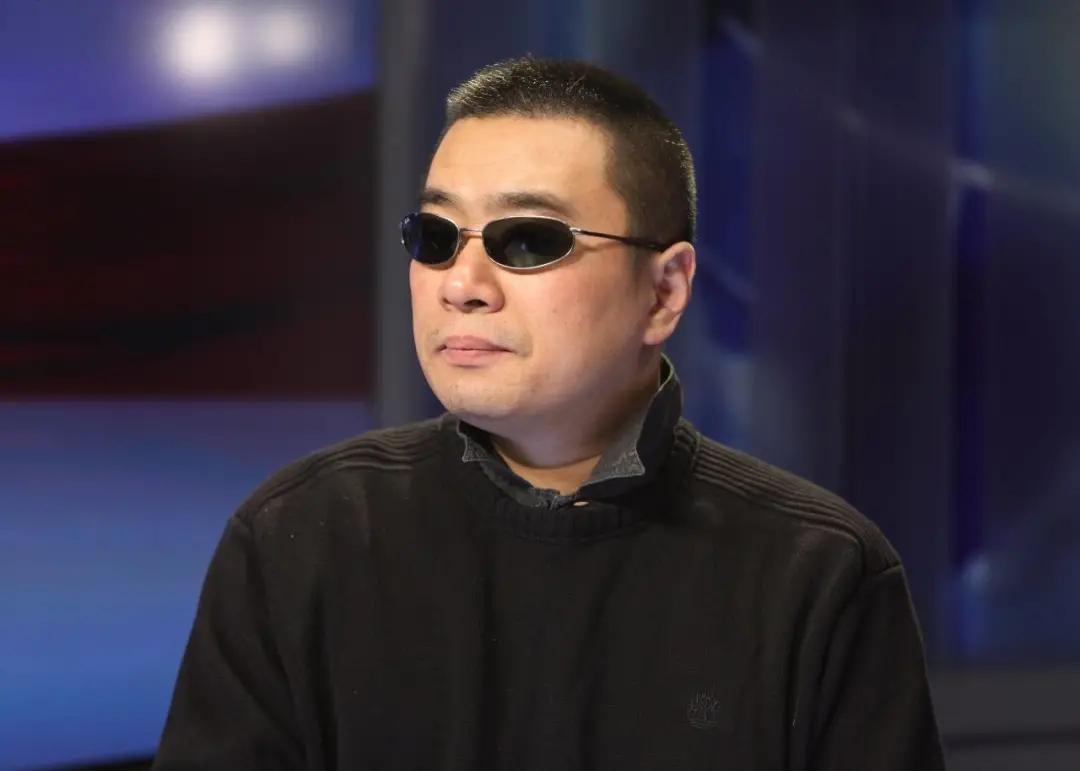 30天暴击两个网红，比315还狠！最大胆的男人，一夜翻红​