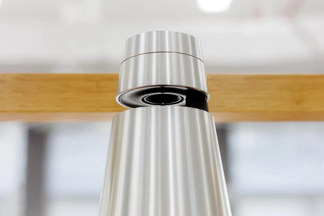 奥迪a4l原车带bo音响吗,奥迪a4l开着有高级感吗