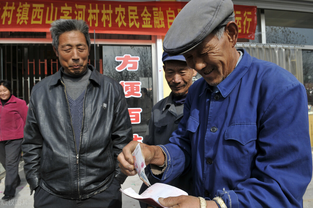 2021农民种地补贴多少钱一亩,1974年前出生的农民2021有补贴吗