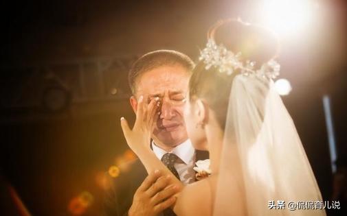 远嫁的女儿没法陪伴父母养老,远嫁老了应不应该回自己老家养老