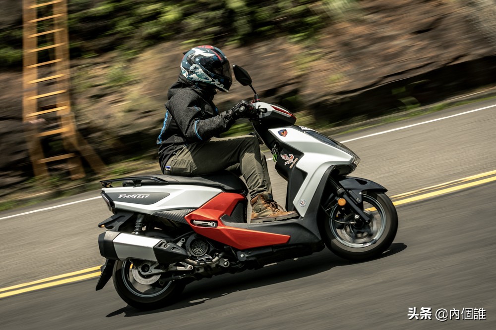 三阳摩托车125发动机,三阳fnx150最新测评