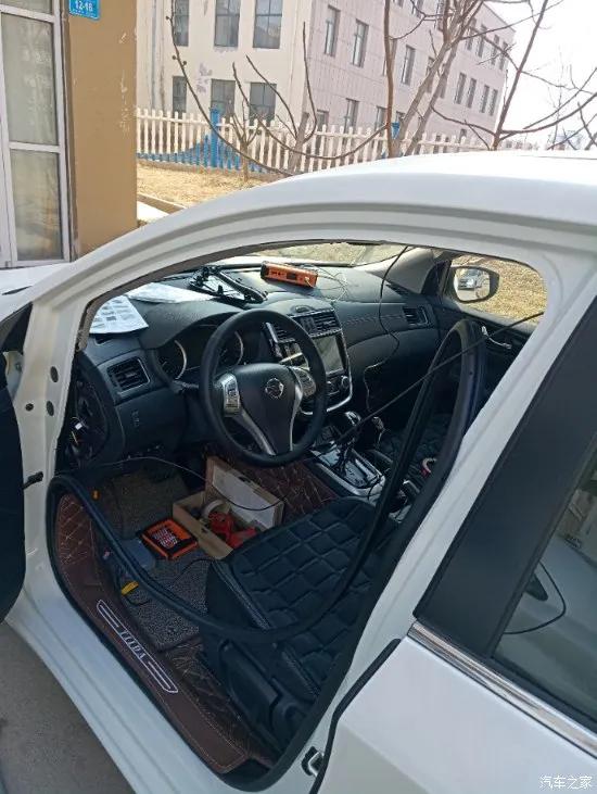 凯迪拉克中控台怎样加装视频系统,凯迪拉克如何安装流媒体记录仪