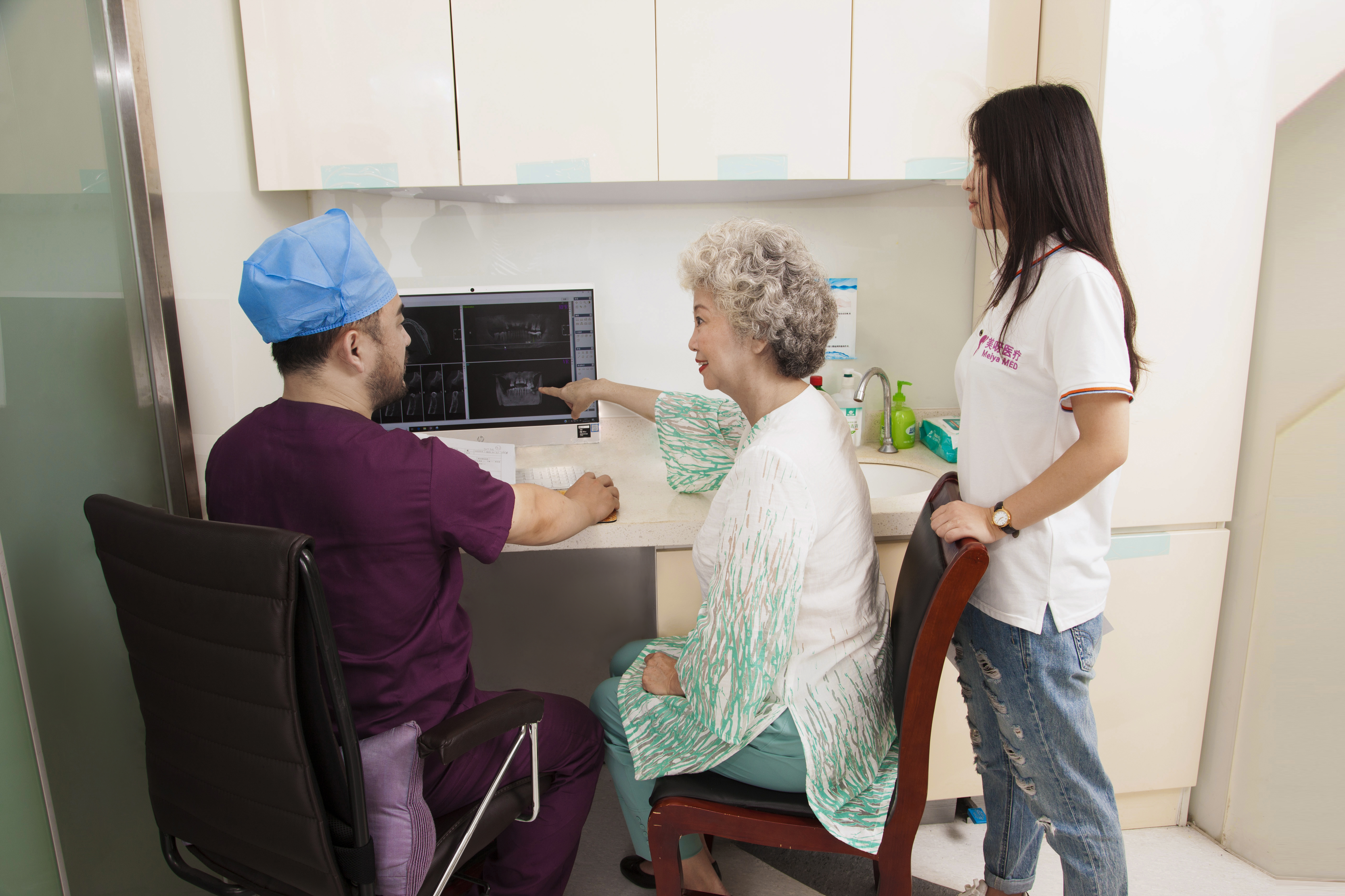 高龄老人适合种植牙吗,老人是否适合种牙