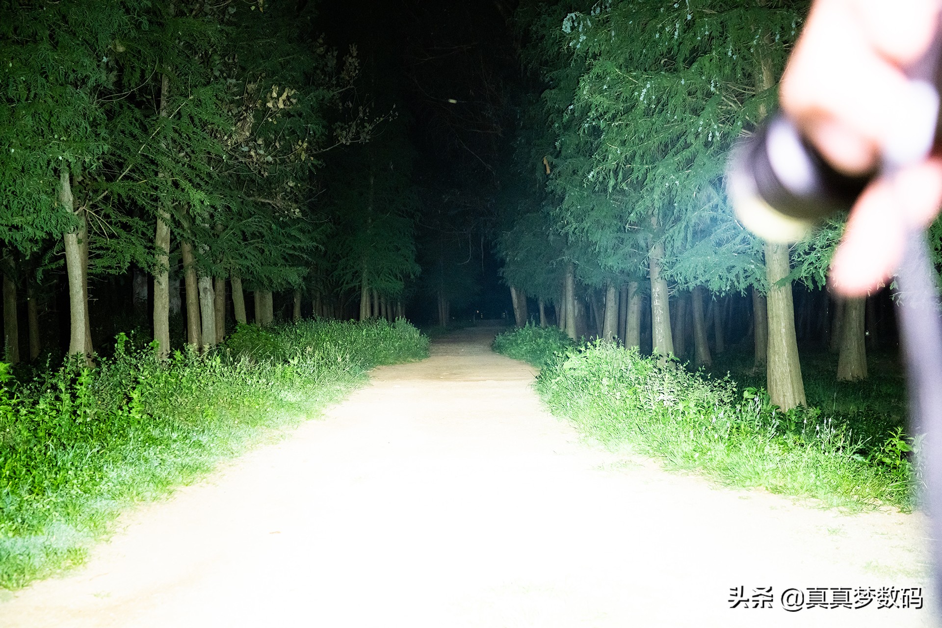 强光手电测评40个灯珠,强光手电评测推荐