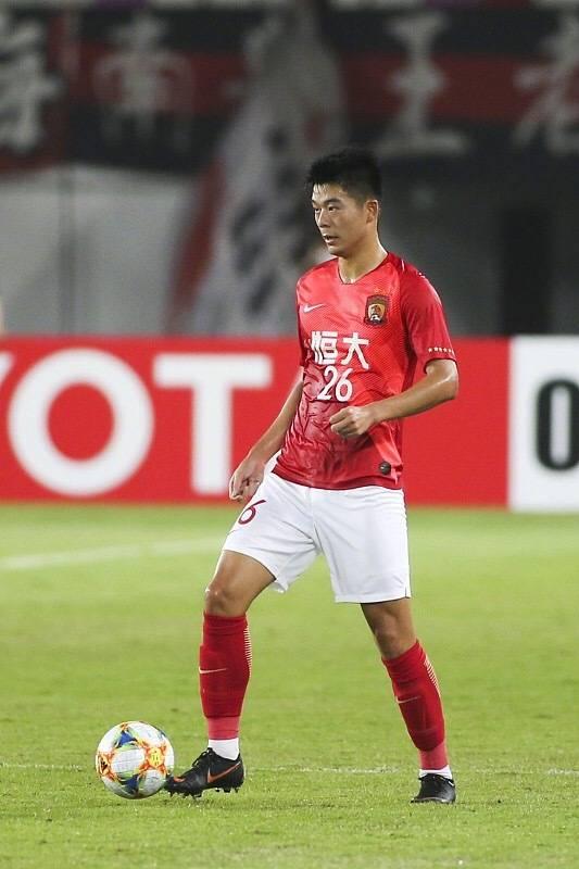 恒大引发球迷吐槽,恒大26号