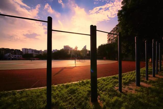 南充高级中学和大竹中学哪个好,达州中学与南充白塔中学哪个好