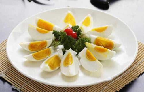 咸鸡蛋的11种腌制方法,快速腌制咸鸡蛋最简单的方法