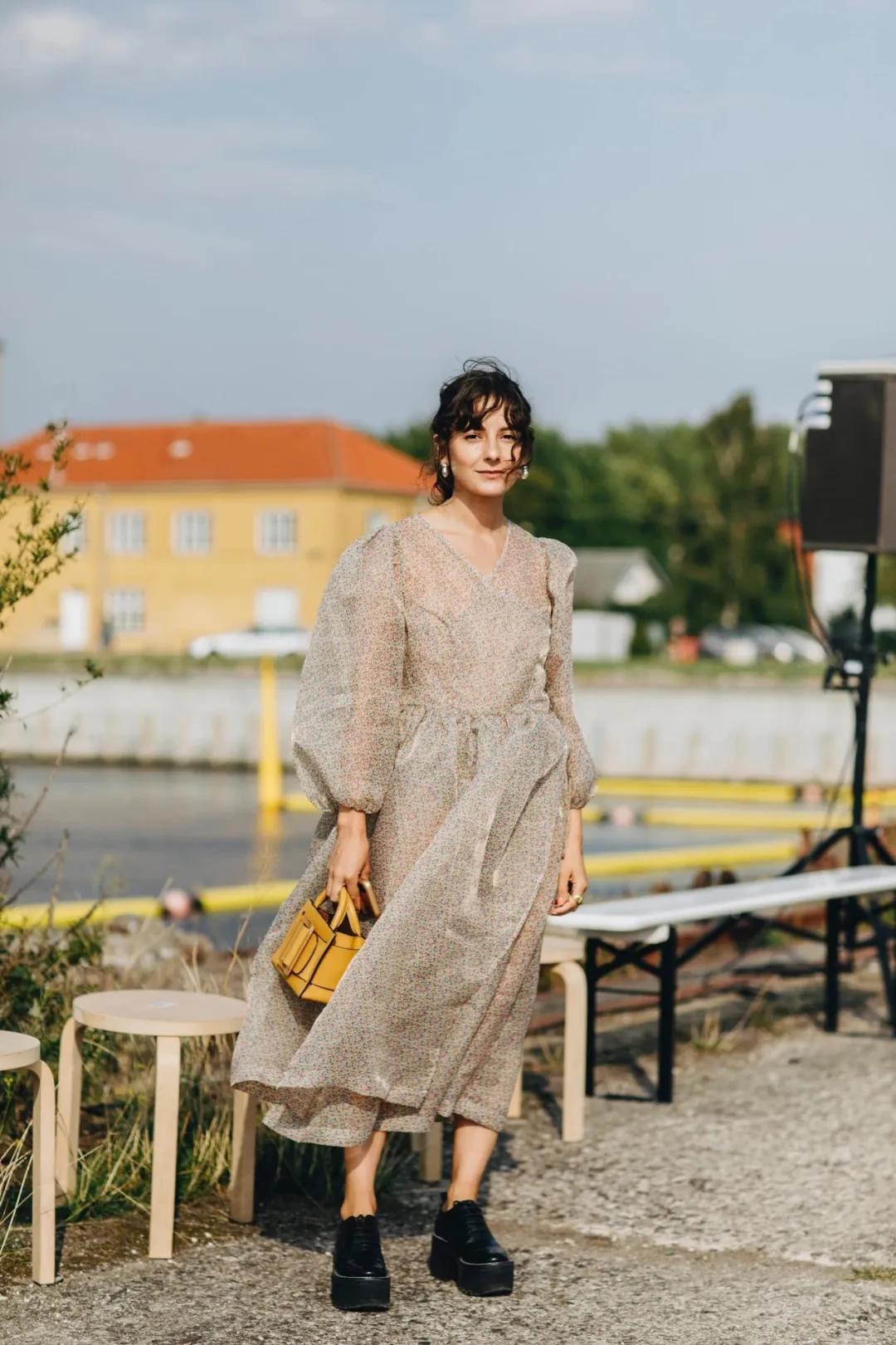 美出高级感这是什么神仙裙子,高个子也能穿的神仙裙子