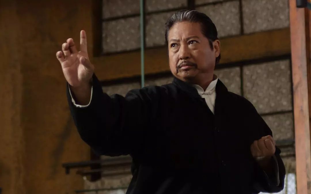 洪金宝为什么要跟林正英拍电影,洪金宝与甄子丹这部高分动作电影