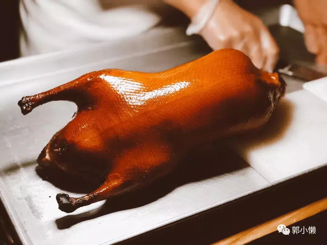 夏日外出如何快速补妆,夏天外出如何正确防暑